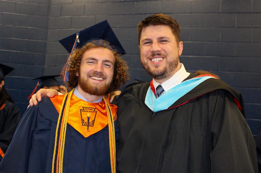 Seniors graduate from Summit High